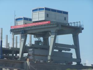 門(mén)式起重機(jī)