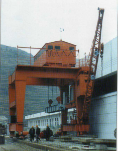 MQ2×250KN門(mén)式啟閉機(jī)